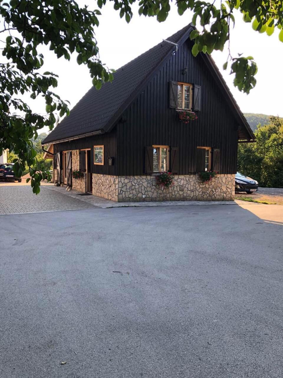 Hotel Pansion House Prijeboj Plitvička Jezera Zewnętrze zdjęcie